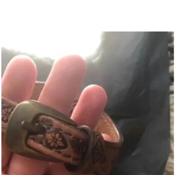 Buffalo Girl Australia Turquoise and hand tooled leather adjustable cuff NWOT - Picture 6 of 8